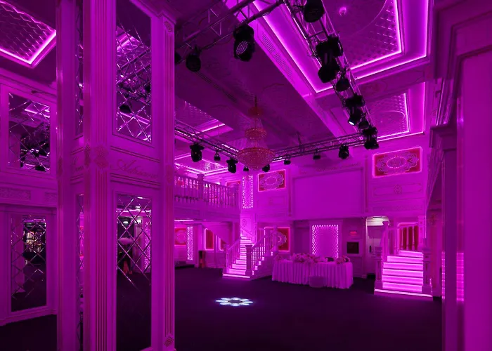 Hotel Adriano